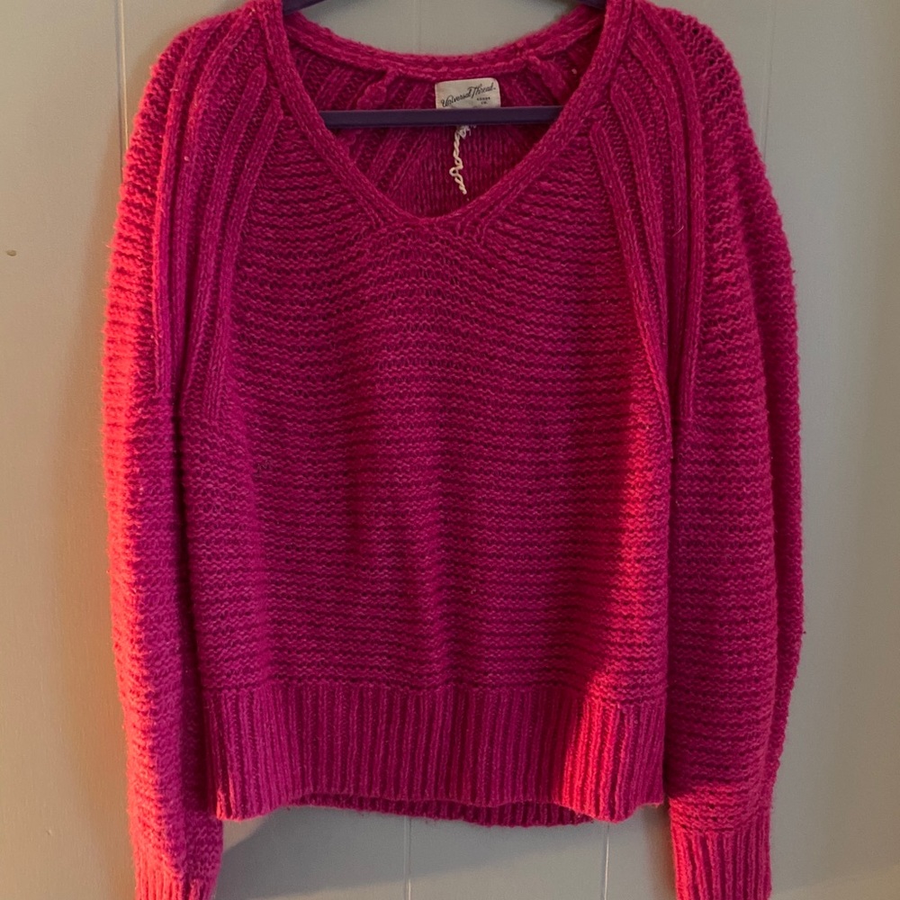 Universal Threads bright pink sweater